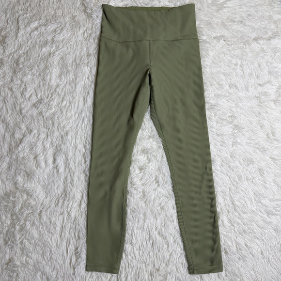 Athleta Pants Women’s Sage Green Elation Rib Tight Leggings Yoga Small Petite SP - Picture 3 of 8